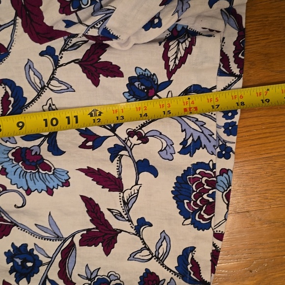 LIZ CLAIBORNE BRAND WOMEN'S PLUS SIZE WHITE AND BLUE FLORAL SHORTS SIZE 14 - Picture 12 of 14